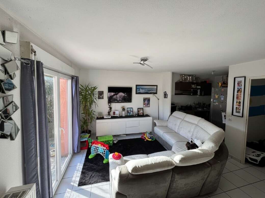 Maison à MONTELIMAR