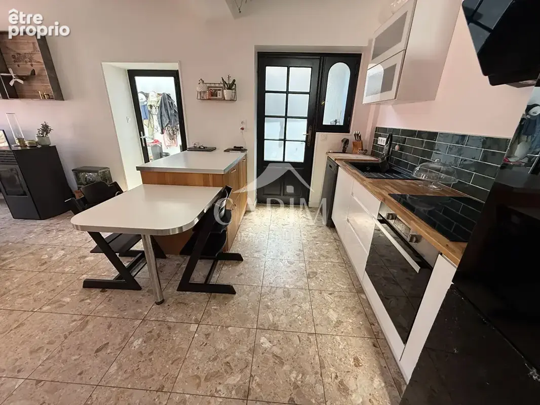 Maison à vendre Fougeres Bonabry 4 pièce(s)- 3 Chambres-110m² utiles 91m2 hab-Abri Voiture/ Double-Terrasse 50m² avec Spa - photo 6
