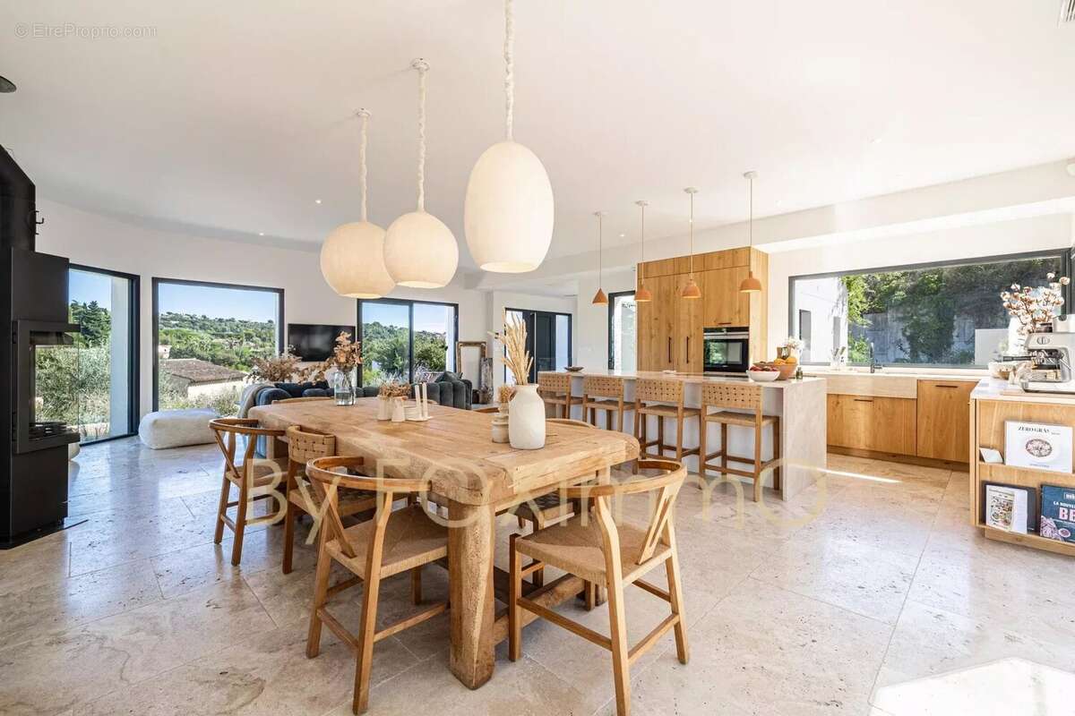 Maison à LA COLLE-SUR-LOUP