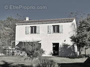 Maison à VILLECROZE