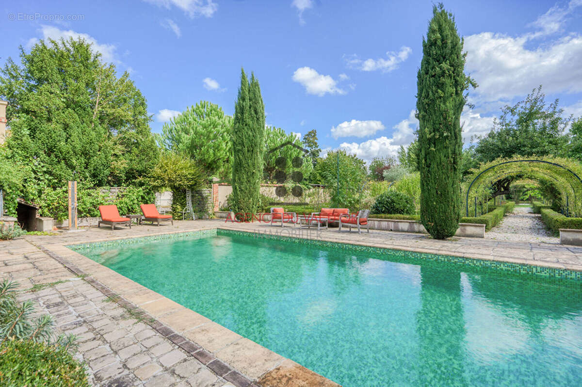 Maison à RUEIL-MALMAISON