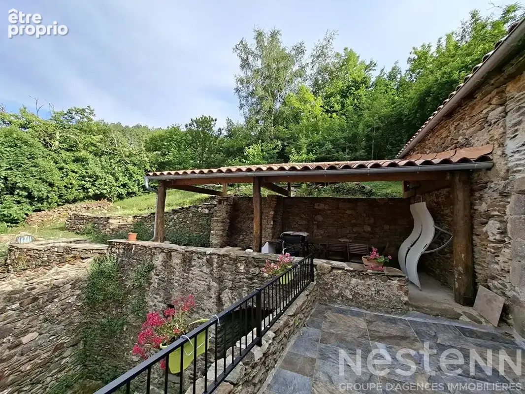 Maison en pierre rénovée de 124 m2 avec 7 678 m² de terrain - Havre de paix en Cévennes - photo 6