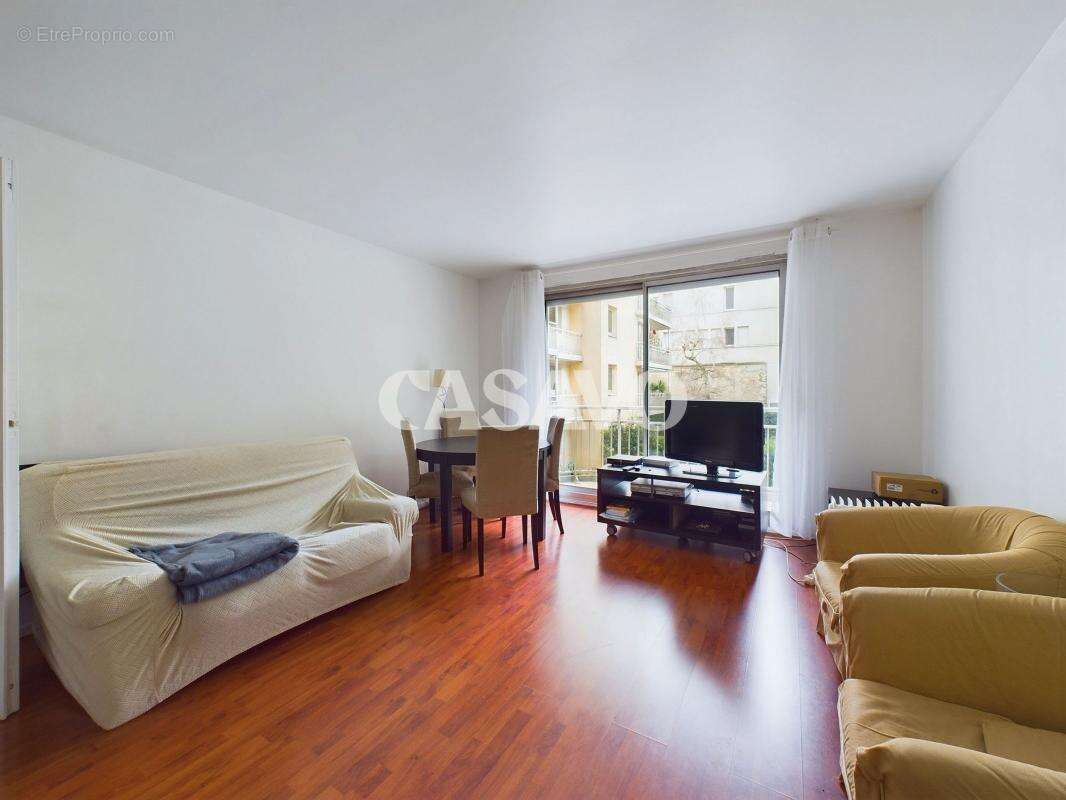 Appartement à PARIS-20E