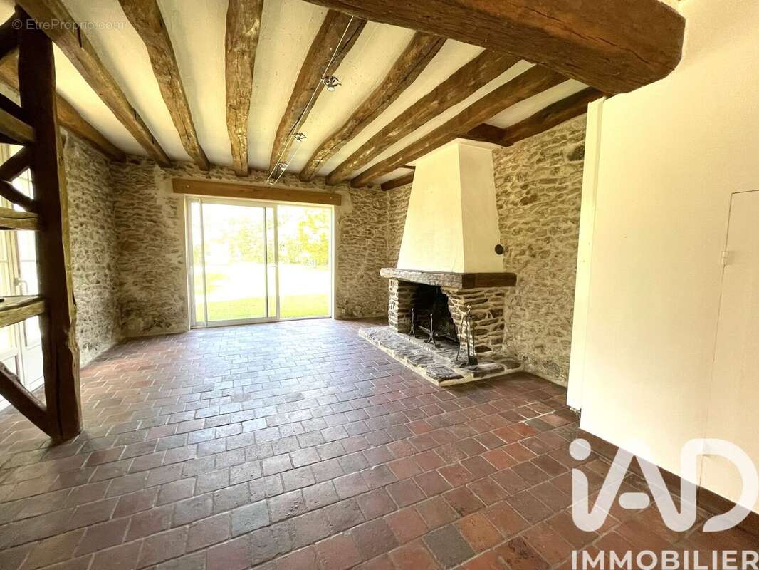 Maison 372 m² à Saint-Hilarion  - photo 7