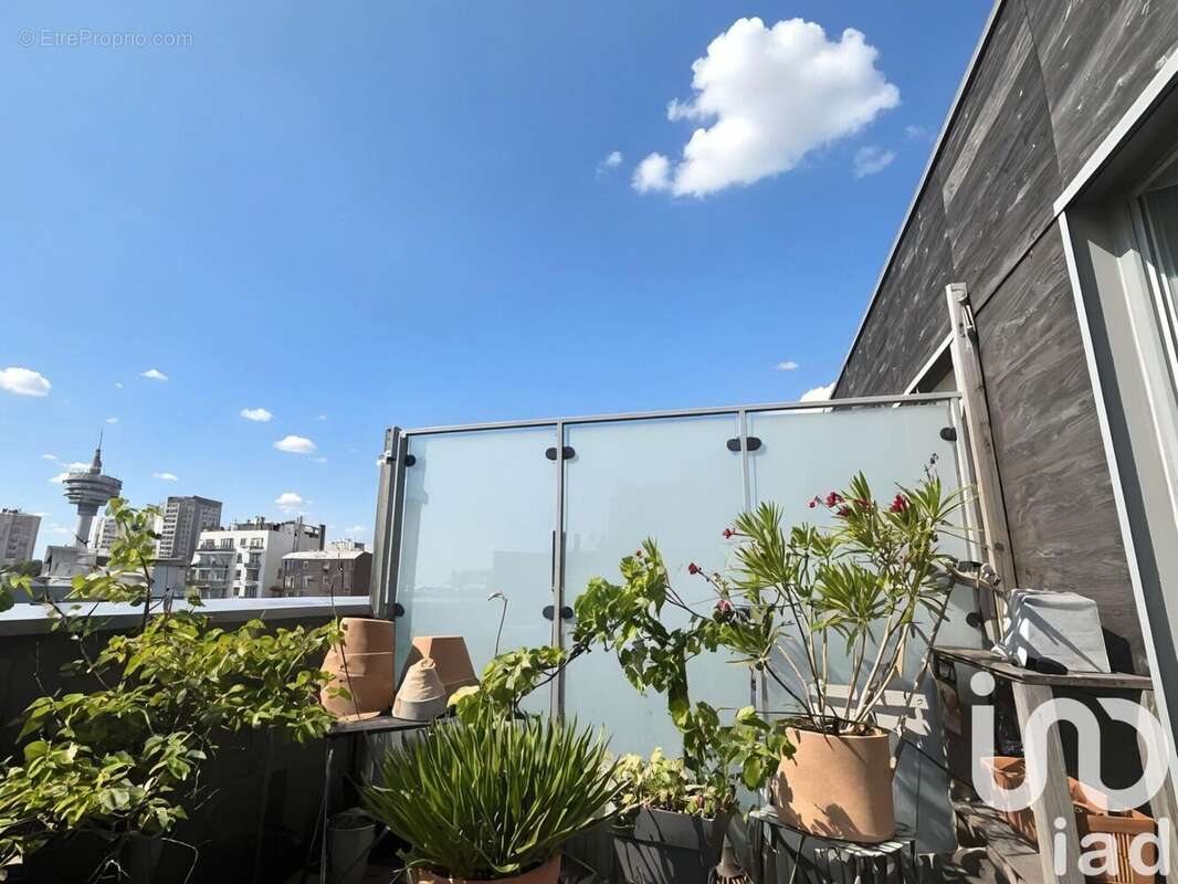 Photo 3 - Appartement à LES LILAS