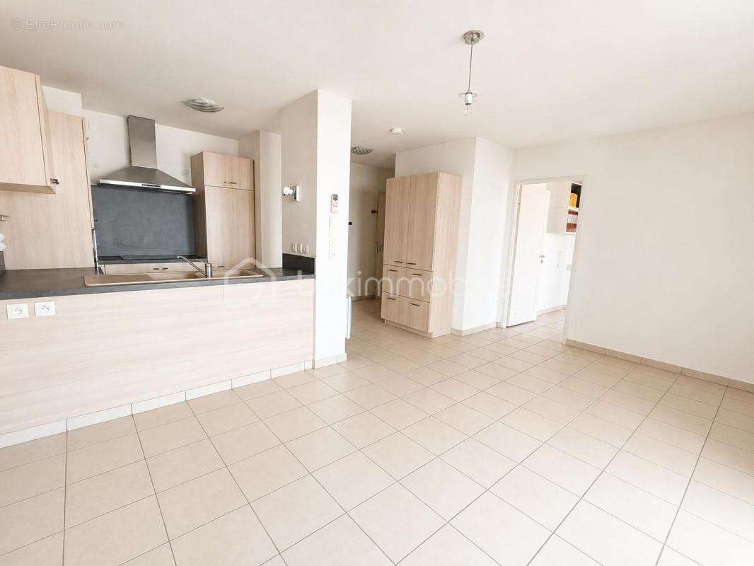 EXCLUSIVITÉ – Superbe T3 avec terrasse de 15 m² ET PLACE DE PARKING dans la résidence la plus prisée de Lamalou-les-Bains ! - photo 8