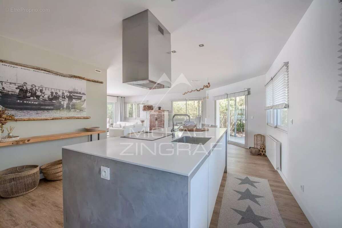 Maison à GUJAN-MESTRAS