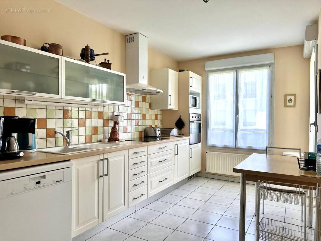 Photo 1 - Appartement à MEYZIEU