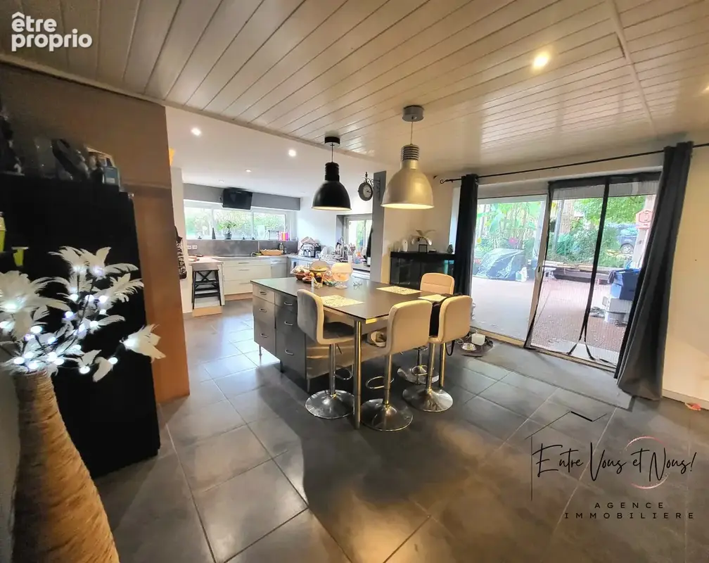 Maison 9 pièces 235 m² à vendre à Saint-Pierre-De-Mons (33210) - photo 6