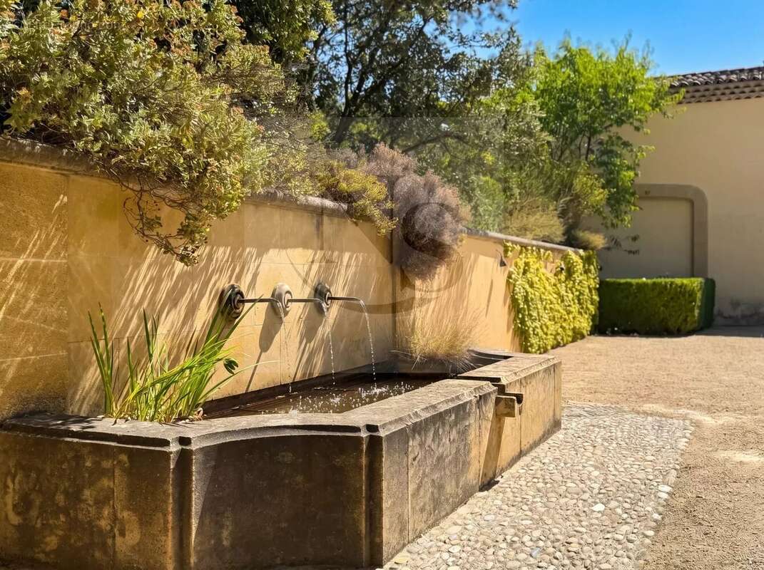 Aix-en-provence / grande bastide familiale d’exception - photo 10
