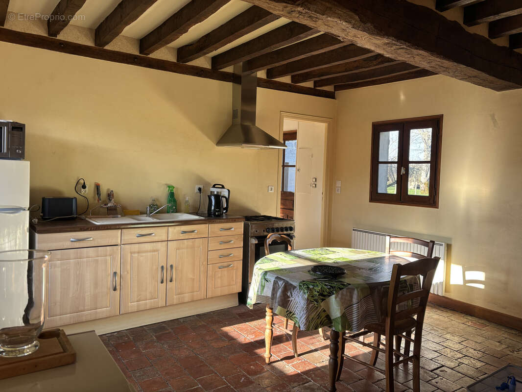 Maison à LE MELE-SUR-SARTHE