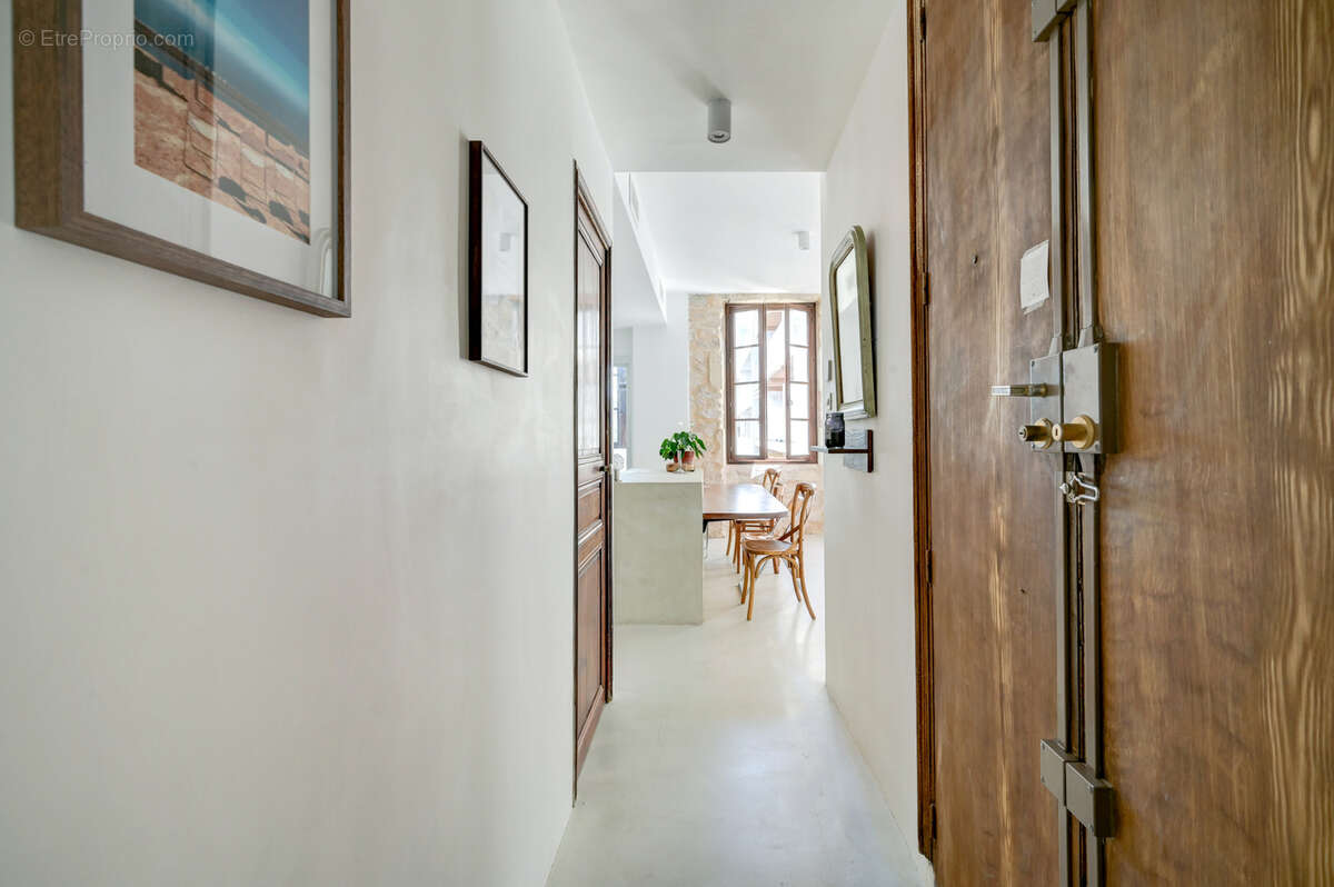 Appartement à MARSEILLE-6E