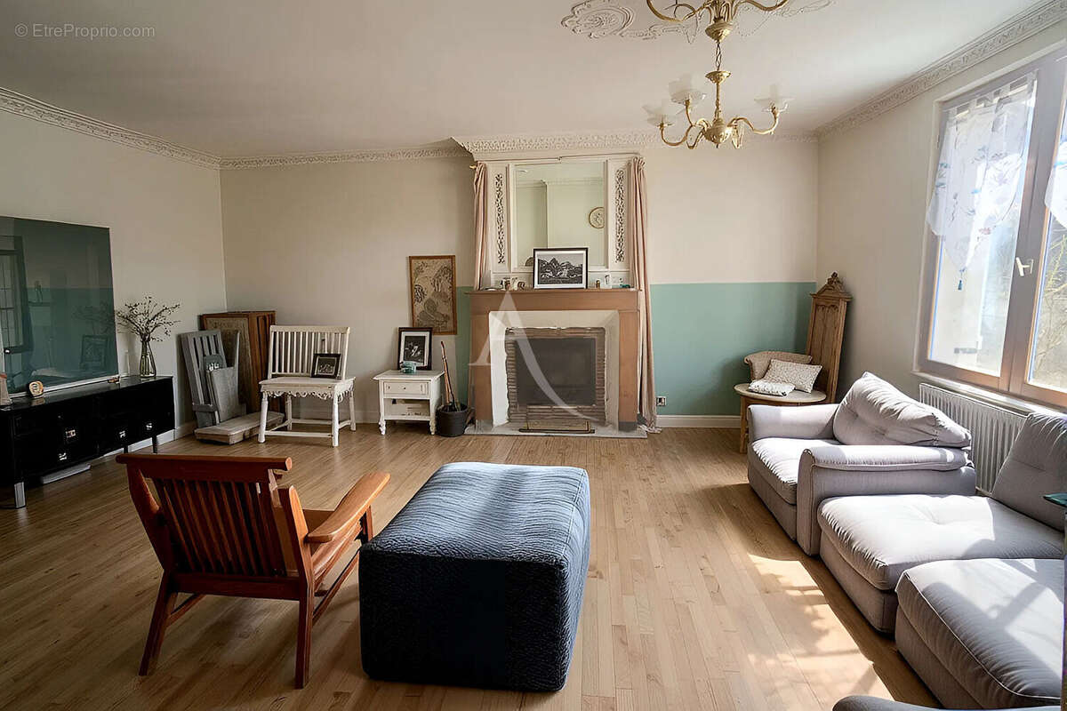 Maison à MONTRICHARD