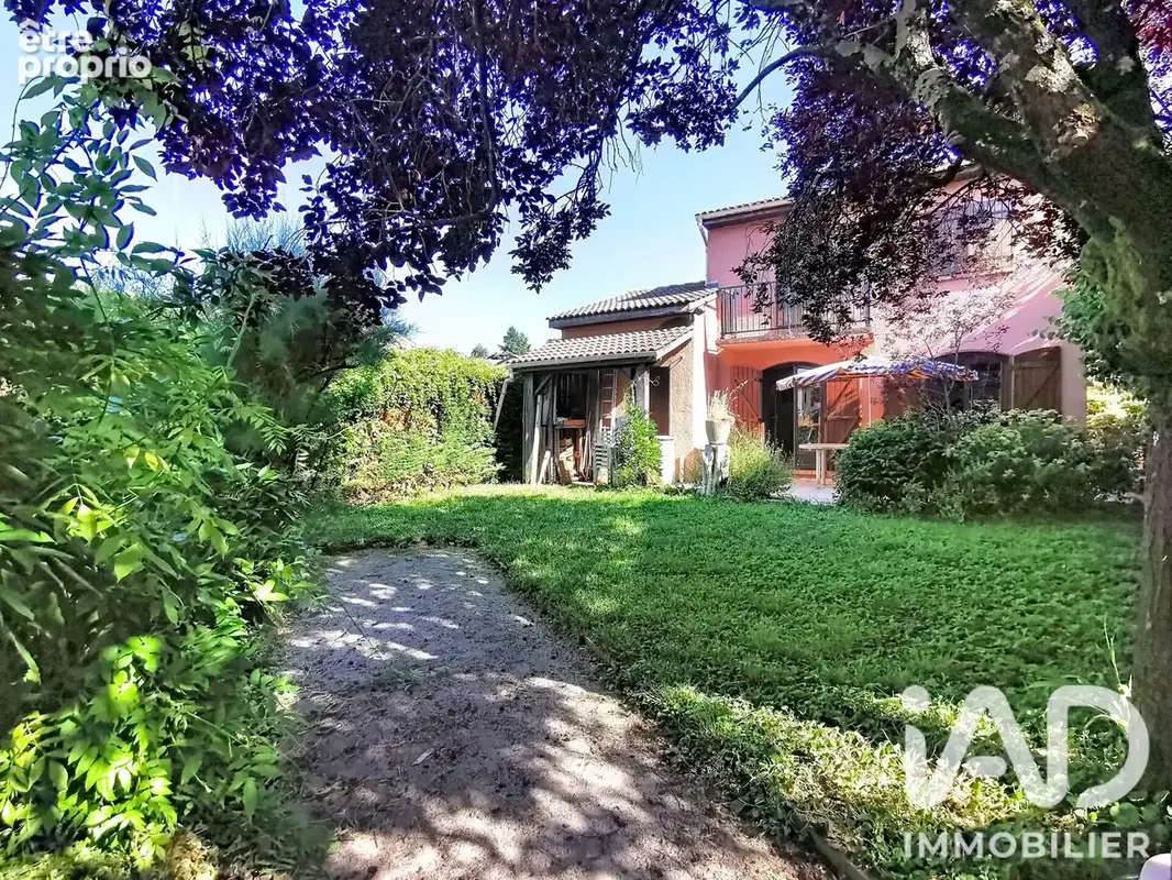 Photo 1 - Maison à CORBAS