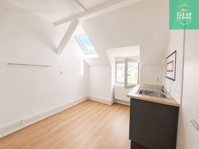 Appartement F3 rénové dernier étage - photo 5