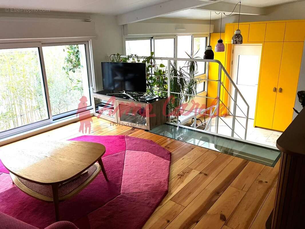 Appartement à PARIS-20E