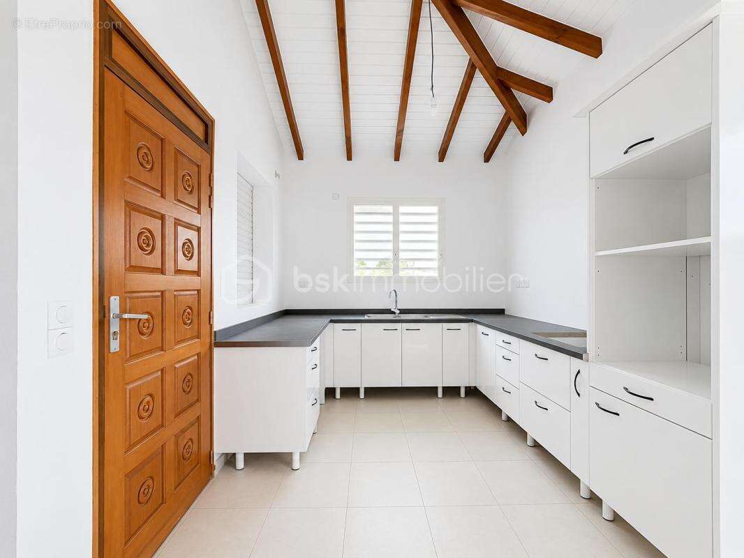 Opportunité ! Maison neuve 105 m2 - 3 chambres - Baie-Mahault - photo 3