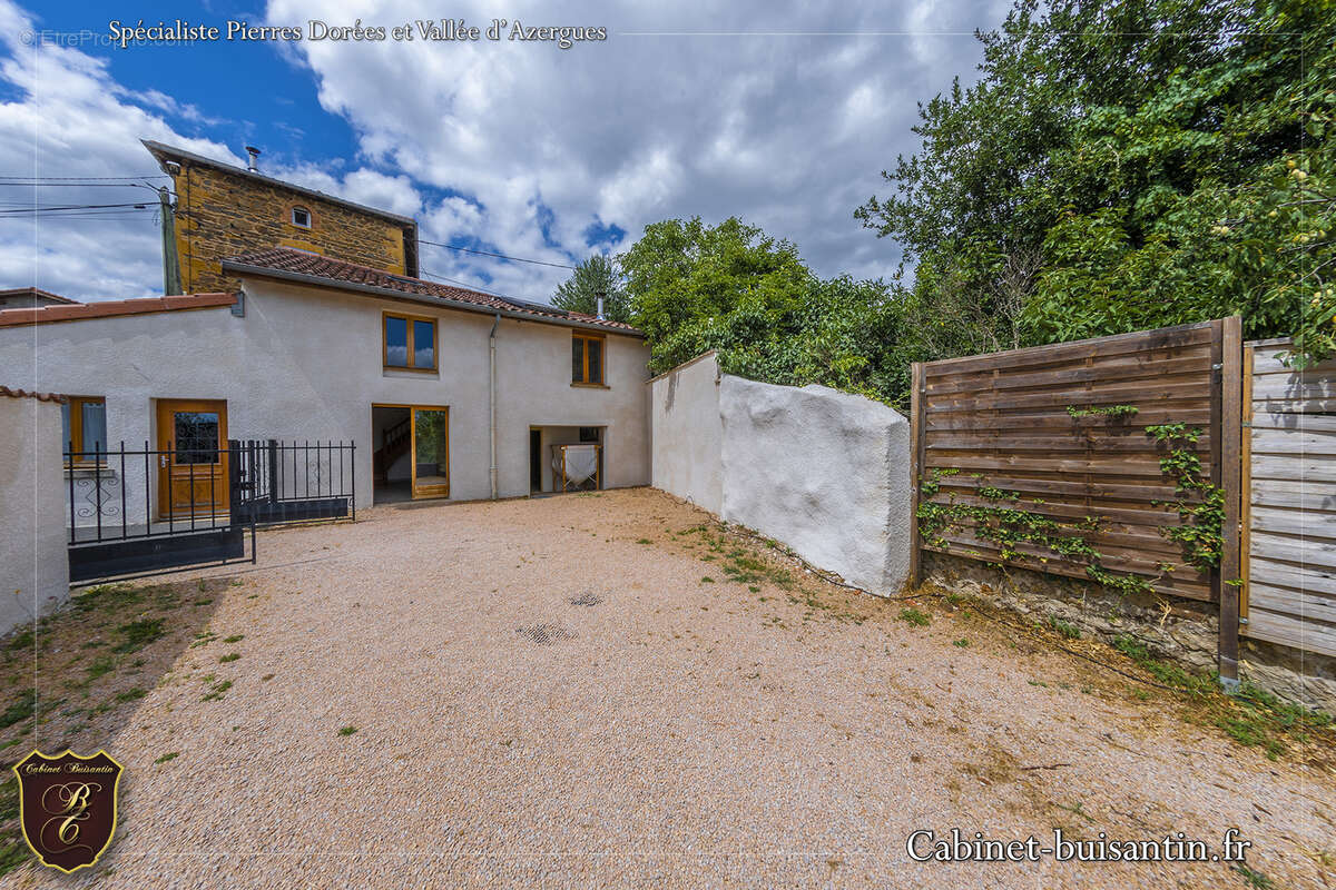 Maison à SAINT-VERAND