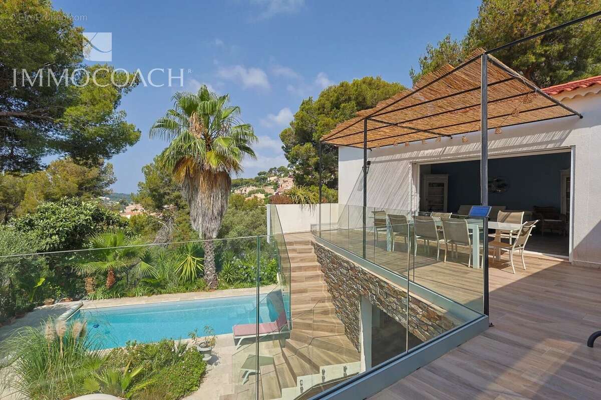 Maison à CARQUEIRANNE