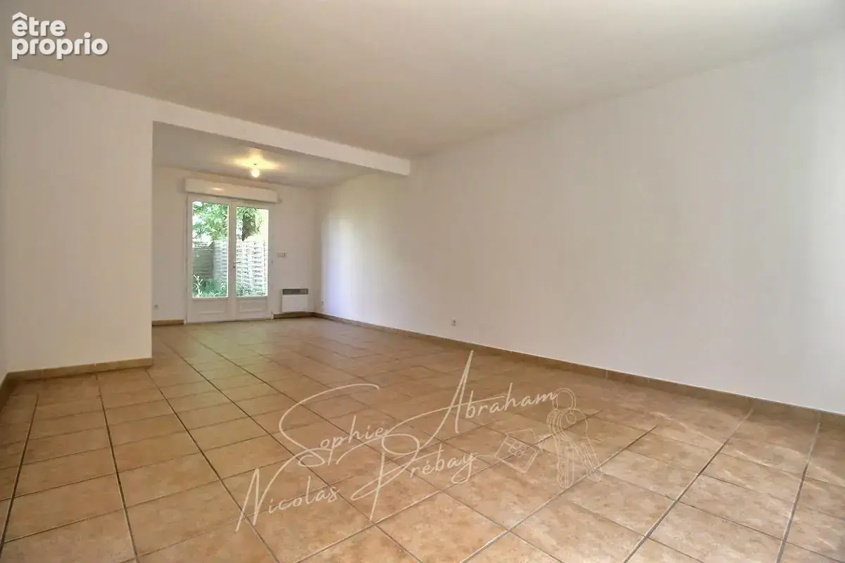 Maison avec 5 chambres, garage et jardin - photo 4