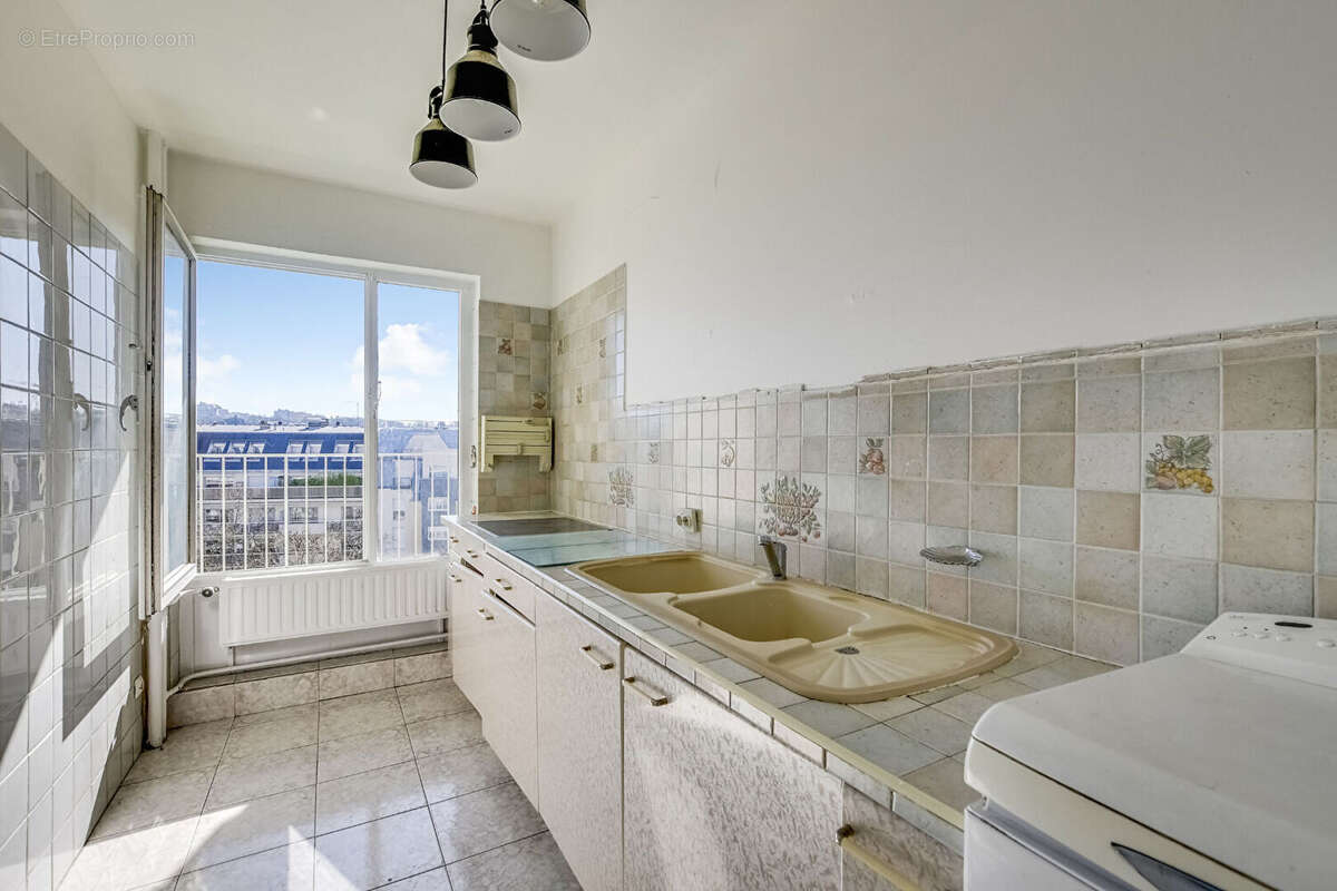 Appartement à PARIS-19E