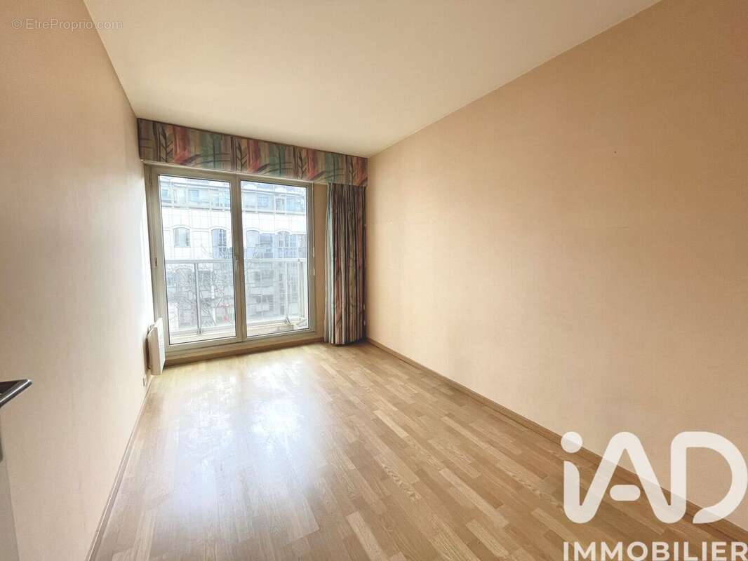 Photo 8 - Appartement à PARIS-15E