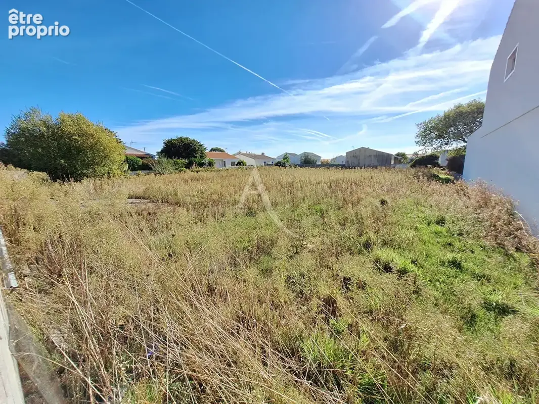 Photo Terrain à La Tranche-Sur-Mer au prix de 149 900€