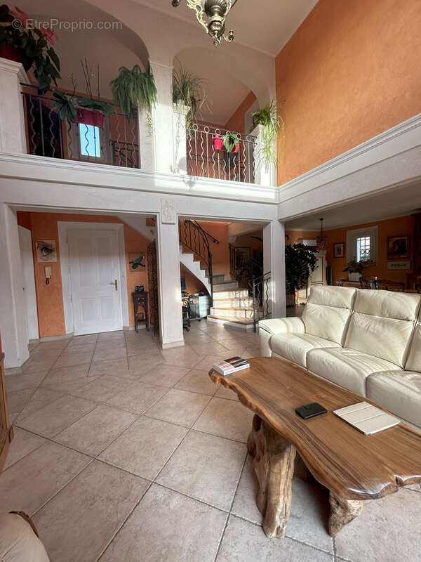 Autre à SAINT-RAPHAEL