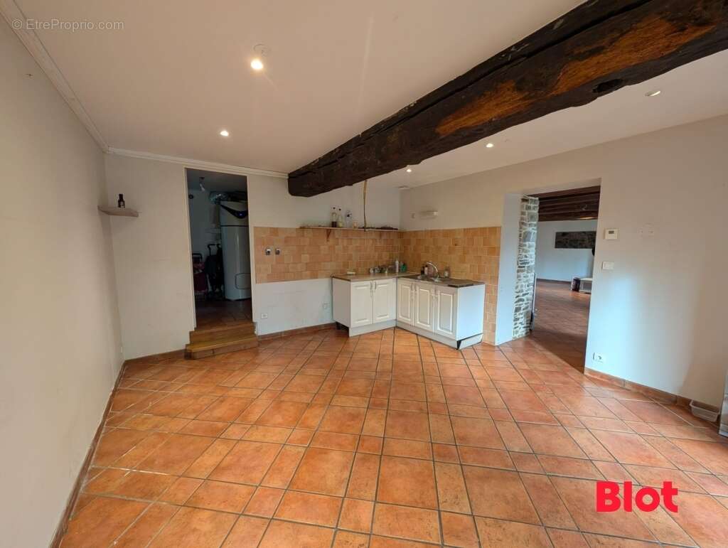 Maison à LA BOSSE-DE-BRETAGNE