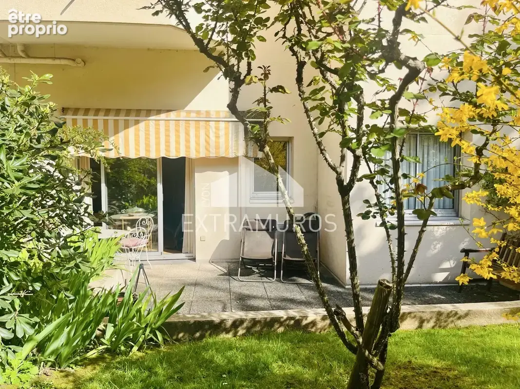 Appartement T2 rez-de-jardin   Lyon 6ᵉ  Résidence sénior - Les Hespérides - photo 2