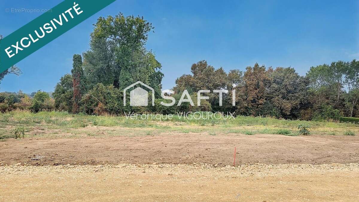Terrain 3020 m² à Castelsarrasin  - photo 3