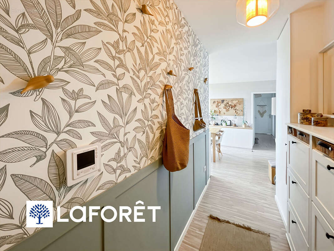Appartement à SAINTE-GENEVIEVE-DES-BOIS