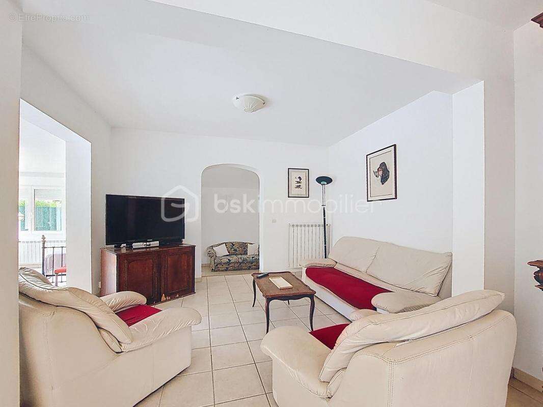 Maison à SIX-FOURS-LES-PLAGES