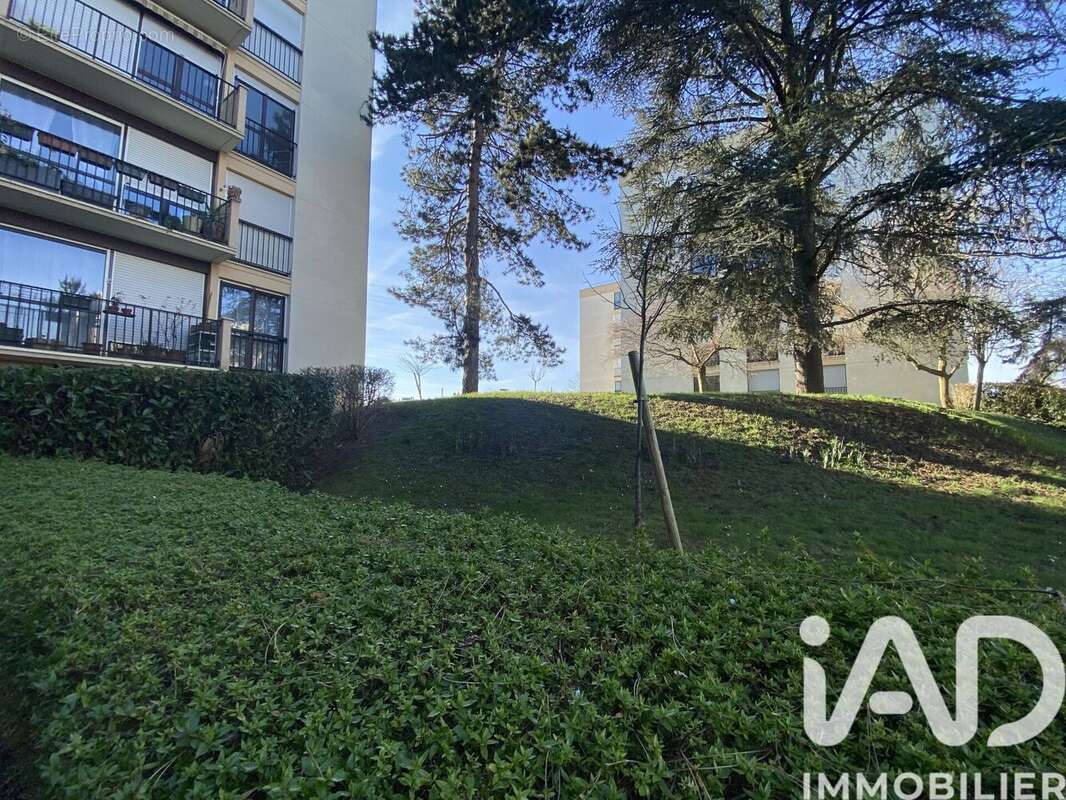 Photo 9 - Appartement à RIS-ORANGIS