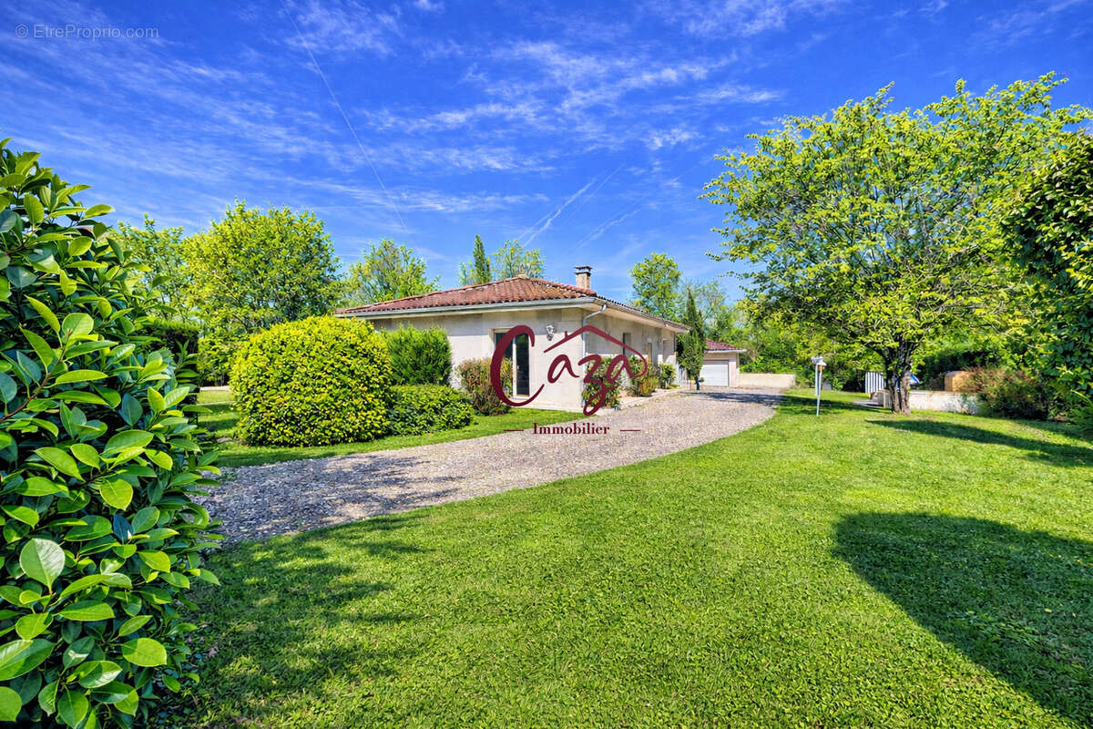 Maison à SALLEBOEUF