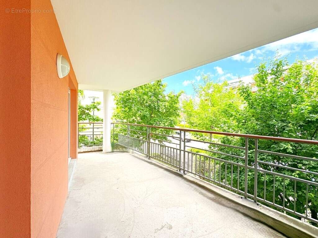 Appartement à SEYNOD