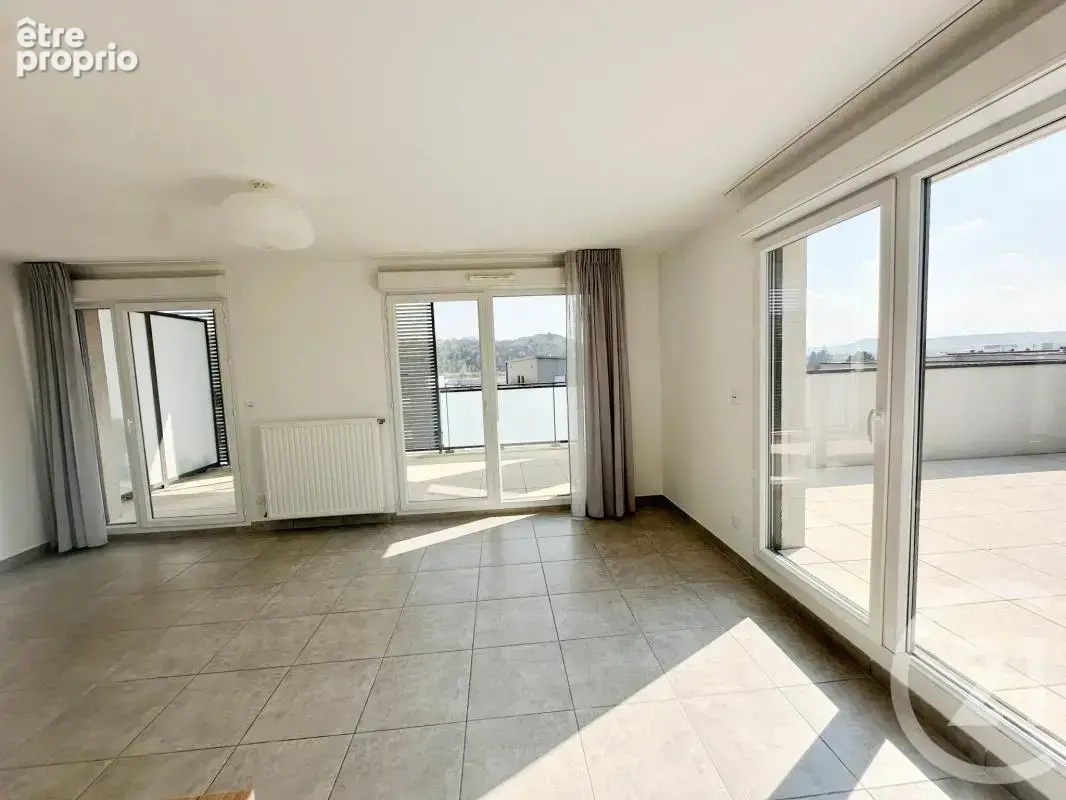 Appartement 64 m² à Brignais  - photo 4