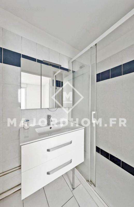 Appartement à MARSEILLE-5E