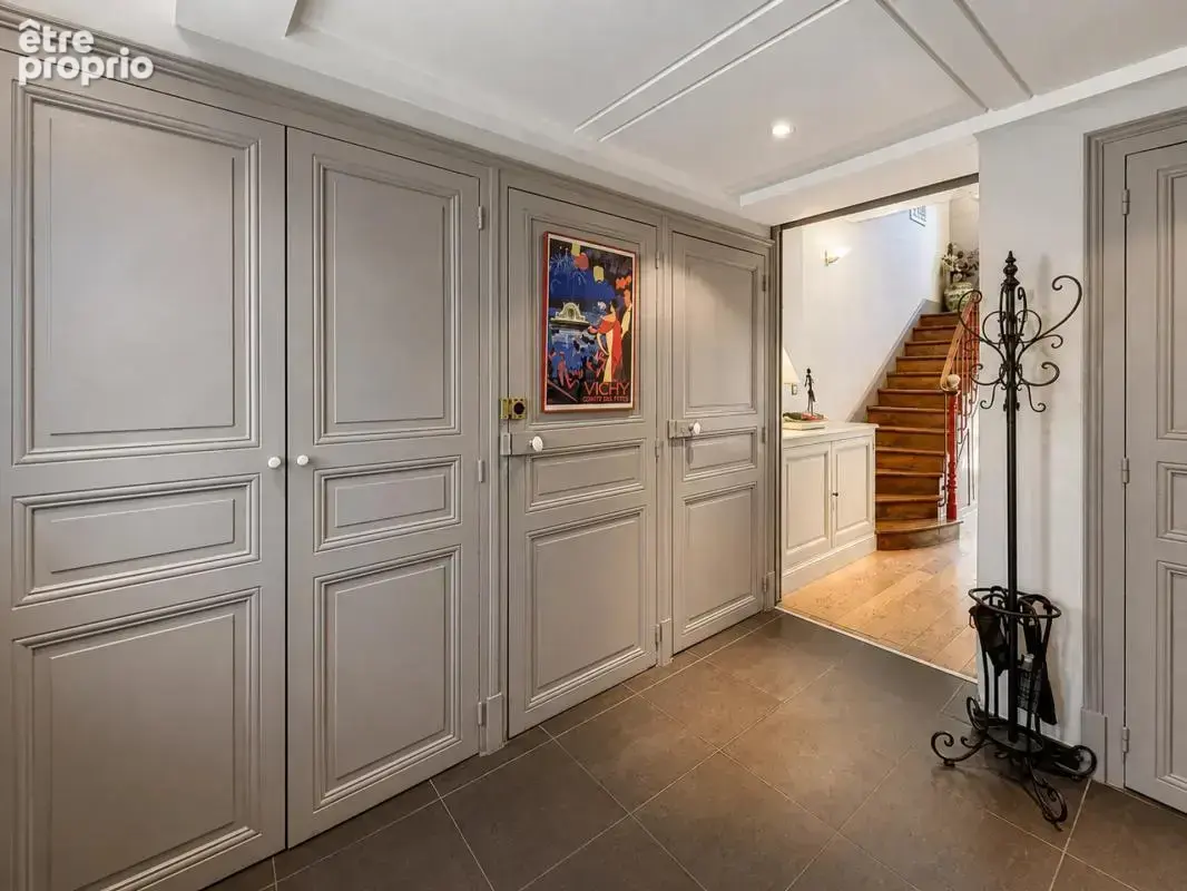 Maison de 9 pièces de 218 m² situé à Vichy - photo 7