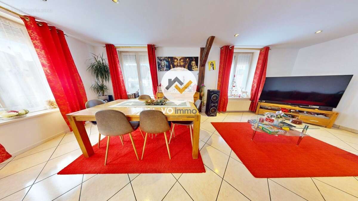 Séjour F6 1er étage - Appartement à WINKEL