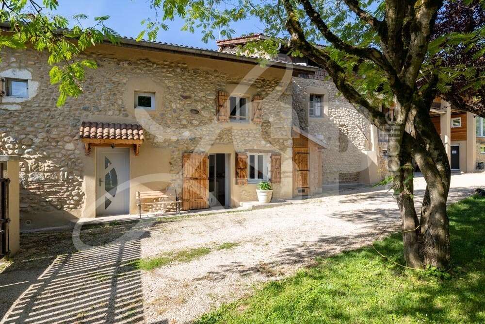 Corps de ferme restauré