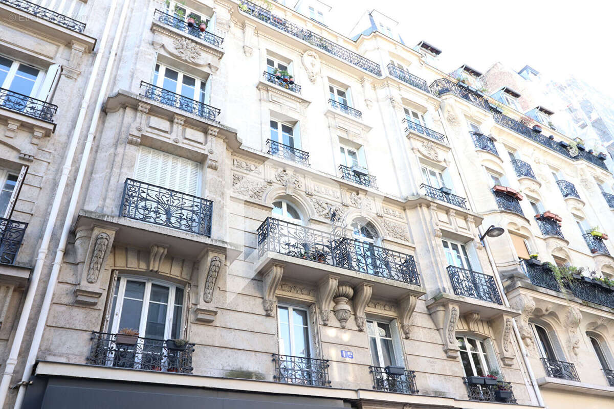 Appartement à PARIS-18E