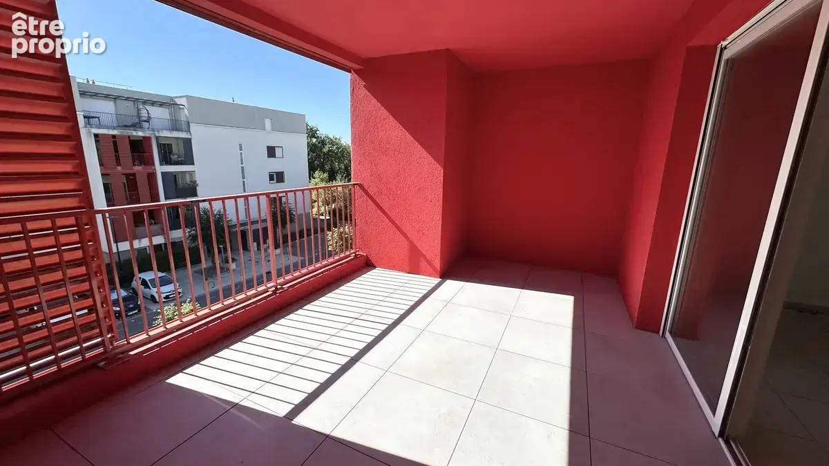Appartement 3 pièces 63 m² à vendre à Hyeres (83400) - photo 2