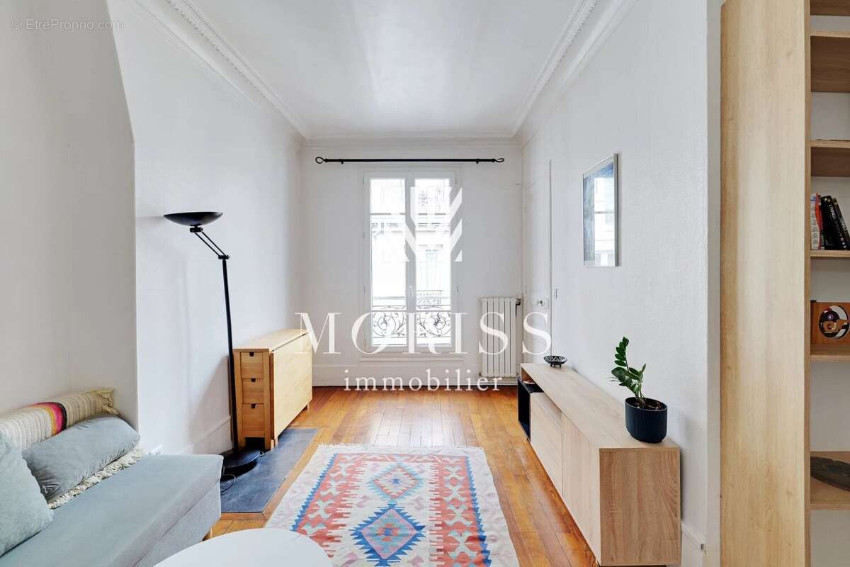 Appartement à PARIS-18E