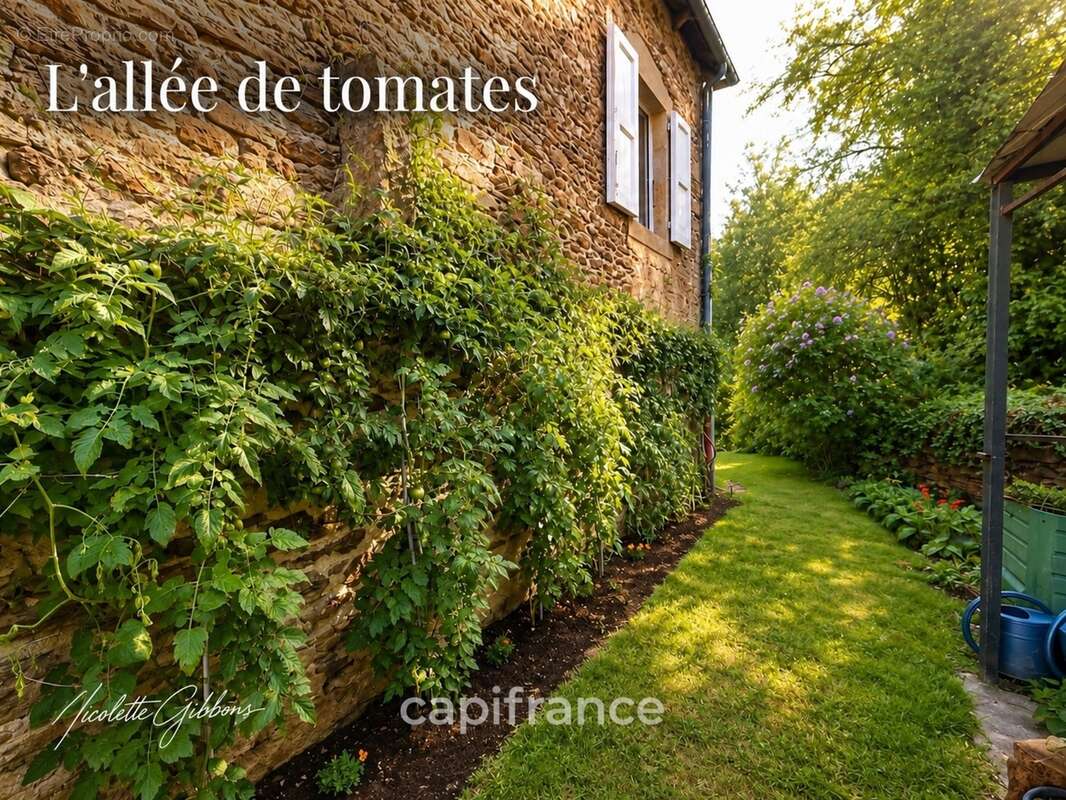 Jolie maison en pierres avec petites dépendances - photo 21