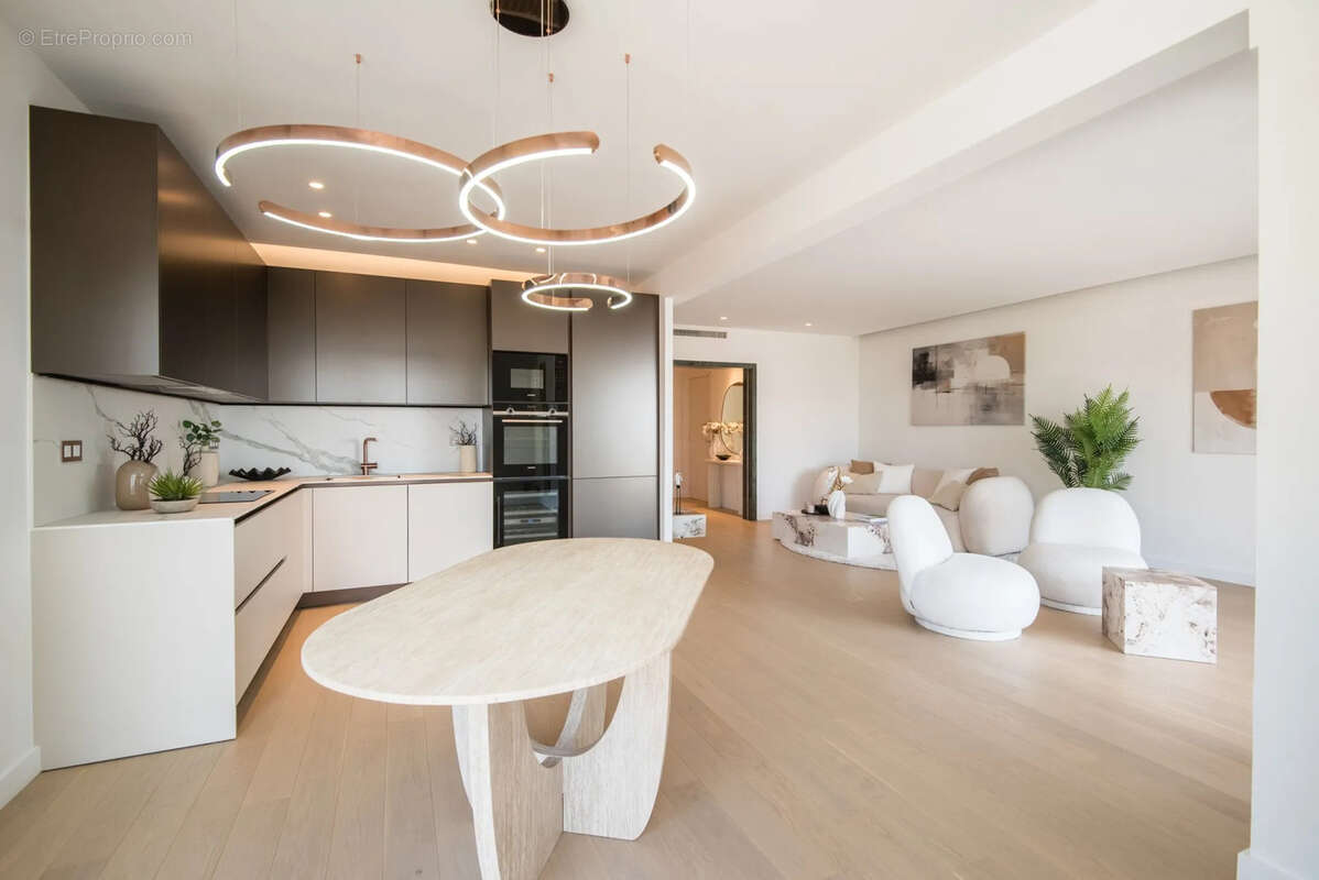 Appartement 89 m² à Nice  - photo 8