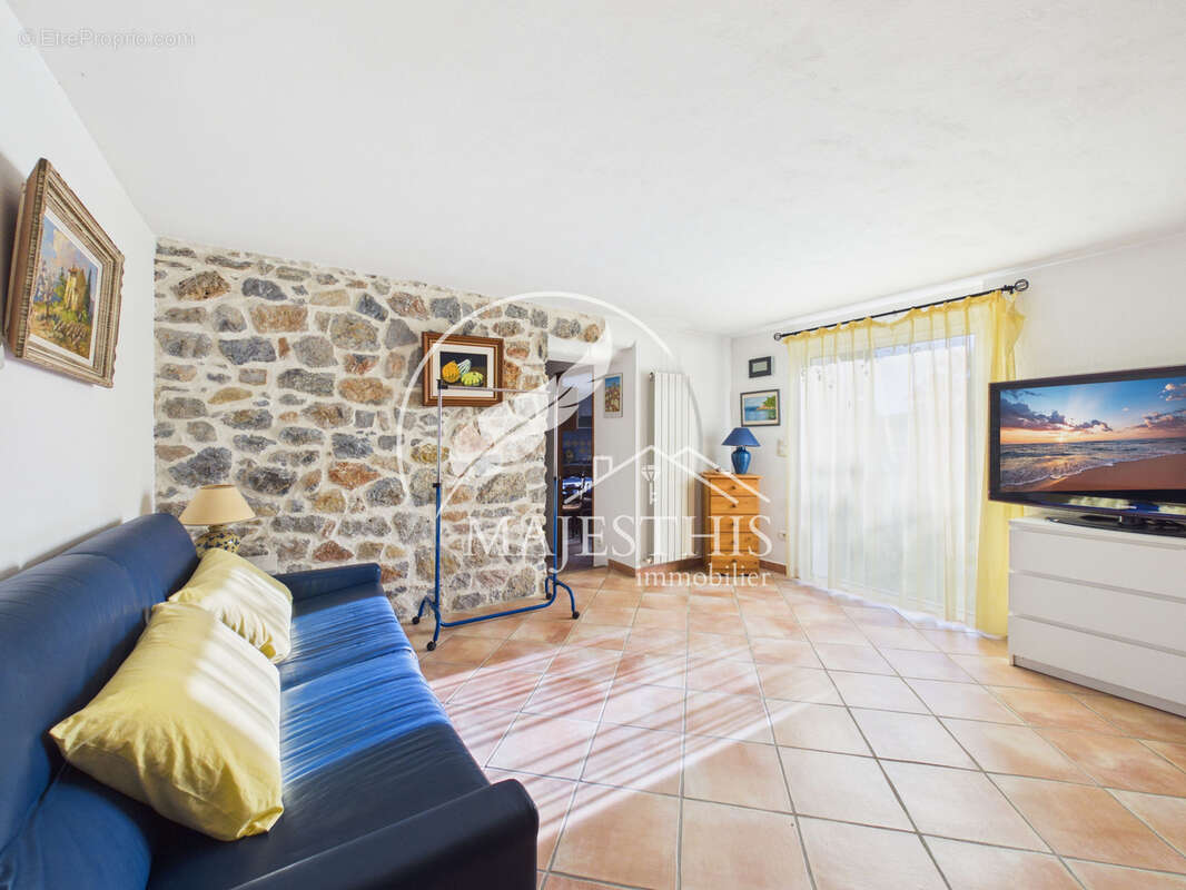 Maison à HYERES