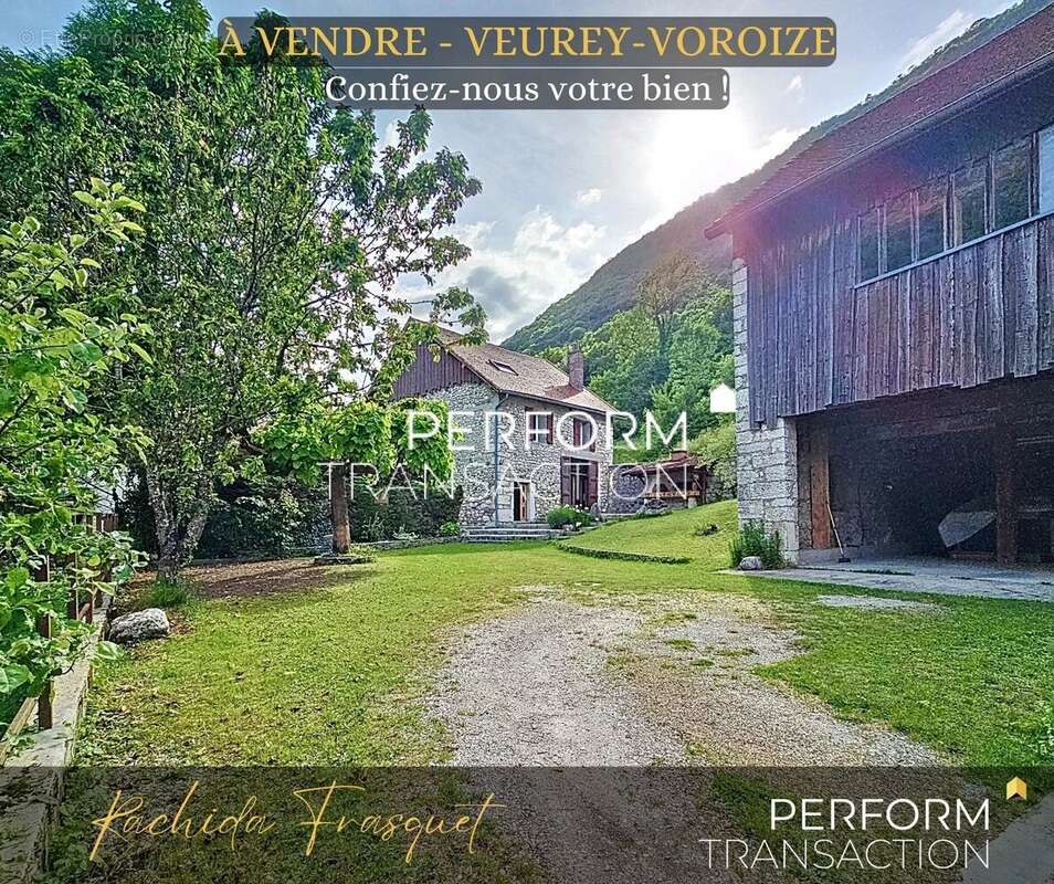 Maison à VEUREY-VOROIZE
