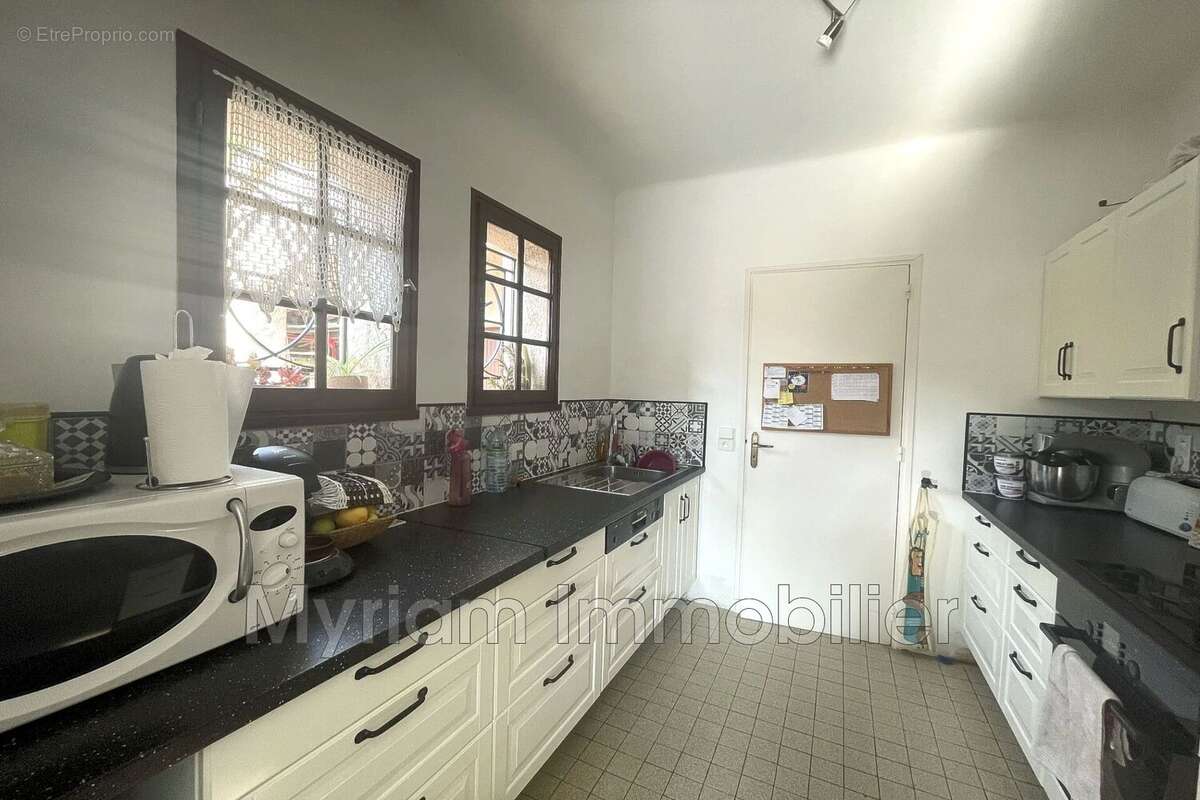 Maison à PEYMEINADE