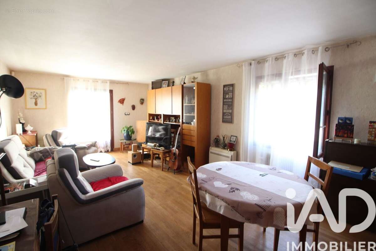 Photo 3 - Maison à CHATELLERAULT